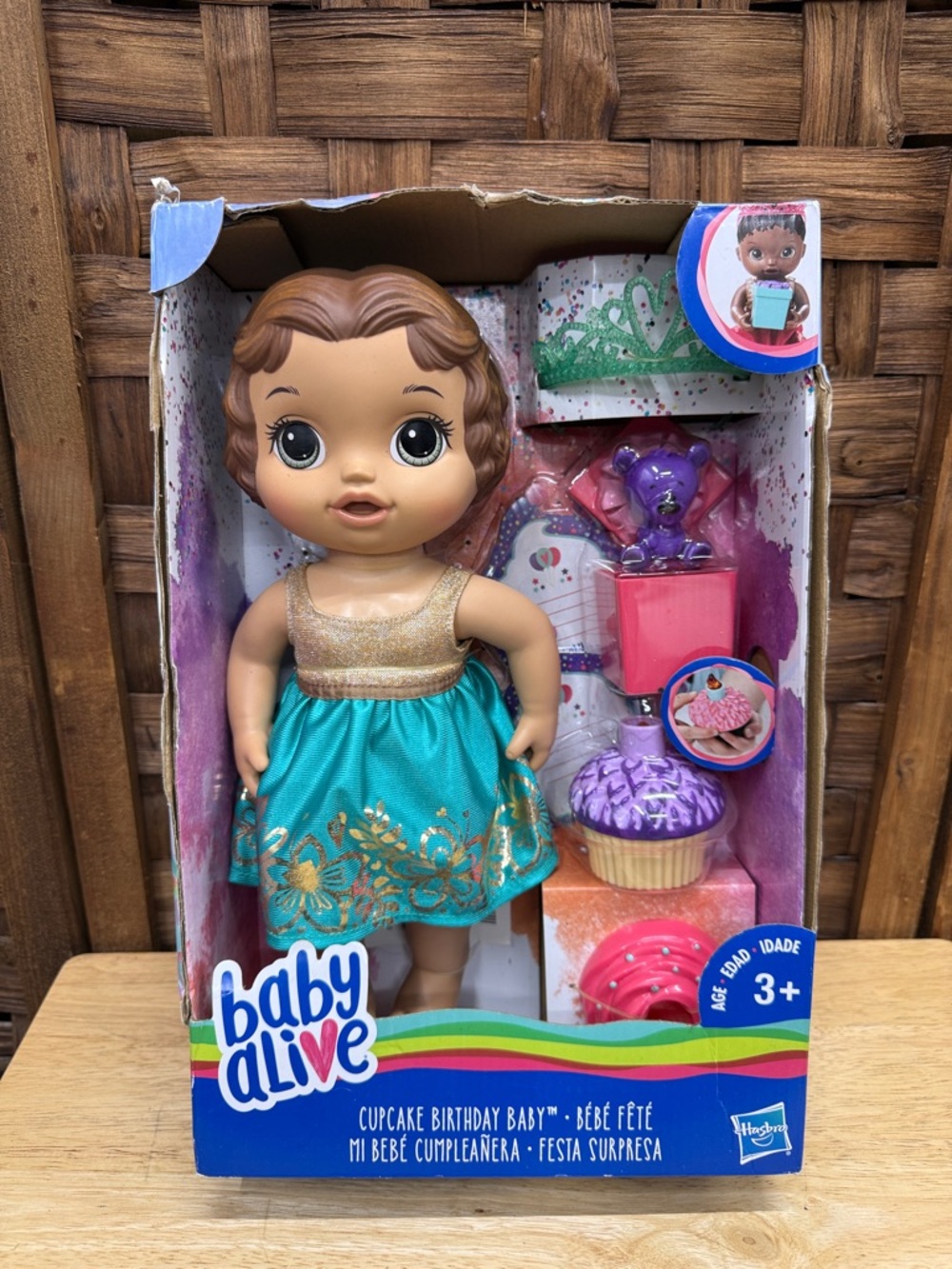 2017 Hasbro Baby Alive Doll Cupcake Birthday Baby